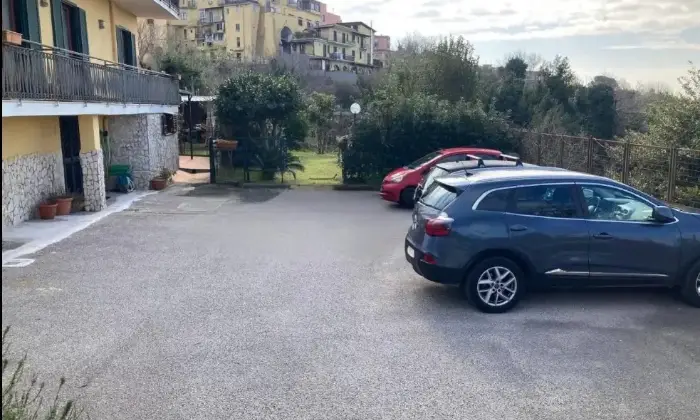 Rexer-Napoli-Vendesi-Porzione-di-Villa-Bifamiliare-a-Napoli-Altro