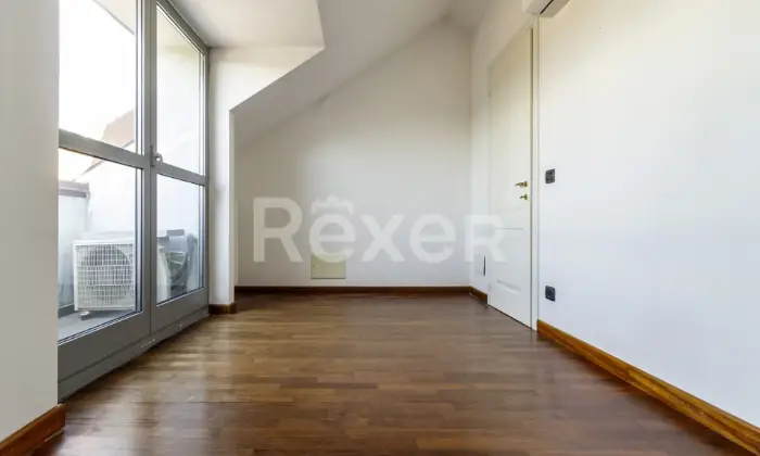 Rexer-Chieri-APPARTAMENTO-SU-DUE-LIVELLI-Altro