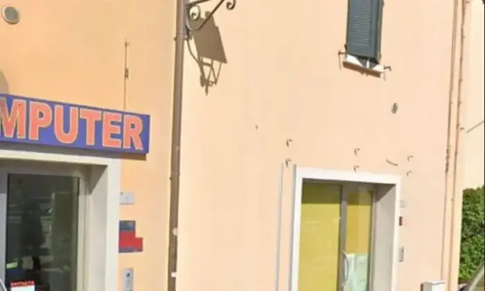 Rexer-Forl-Vendesi-Negozio-a-Forl-Zona-Piazzale-del-Lavoro-Altro