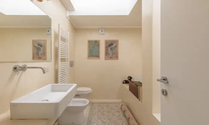 Rexer-Roma-Casa-indipendente-immersa-nel-verde-Bagno