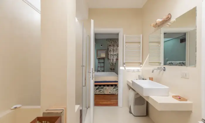 Rexer-Roma-Casa-indipendente-immersa-nel-verde-Bagno