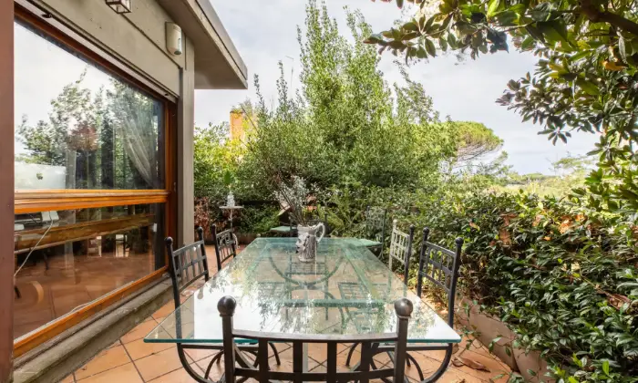 Rexer-Roma-Casa-indipendente-immersa-nel-verde-Terrazzo