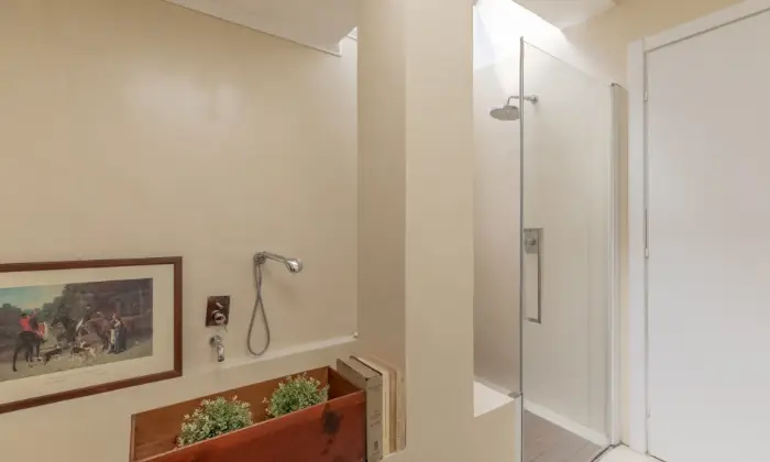 Rexer-Roma-Casa-indipendente-immersa-nel-verde-Bagno