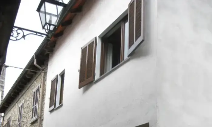 Rexer-Germagno-Vendesi-porzione-di-casa-indipendente-a-Germagno-VB-Esterno