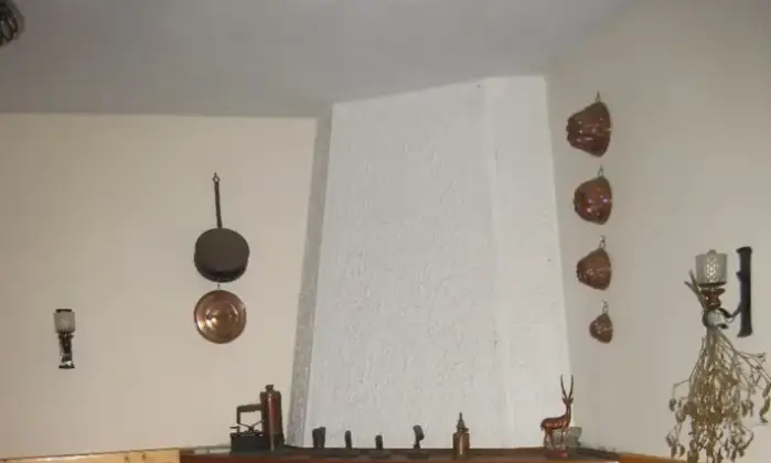 Rexer-Germagno-Vendesi-porzione-di-casa-indipendente-a-Germagno-VB-Salone