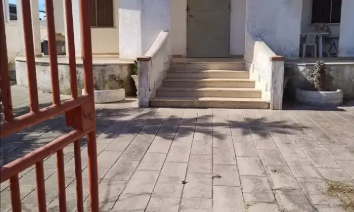 Rexer-Marina-di-Lizzano-Vendesi-villa-al-mare-a-Lizzano-TA-m-Altro