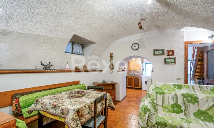 Rexer-Colmo-Una-soluzione-indipendente-immersa-nella-tranquillit-di-Curino-Altro