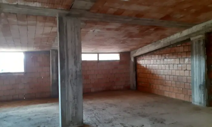 Rexer-Rizziconi-Vendesi-ampio-palazzo-a-Rizziconi-Altro