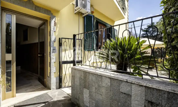 Rexer-Roma-Roma-PisanaBravetta-Pentavano-al-piano-terra-con-corte-esclusiva-Altro