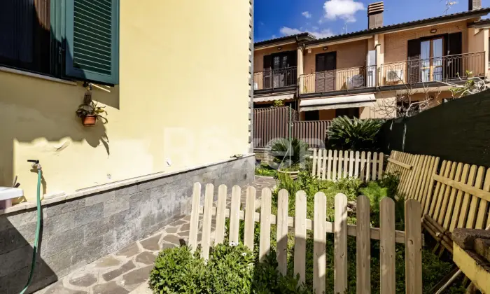 Rexer-Roma-Roma-PisanaBravetta-Pentavano-al-piano-terra-con-corte-esclusiva-Altro