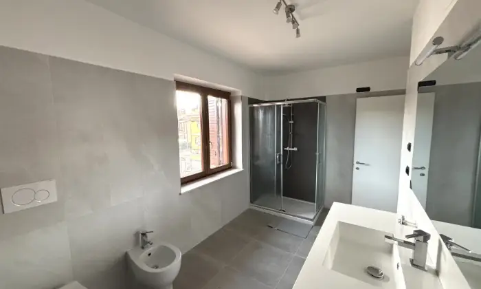 Rexer-Avezzano-Affittasi-appartamento-di-pregio-zona-centrale-Bagno
