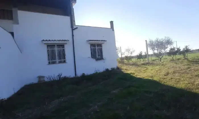 Rexer-Montescaglioso-Vendesi-splendido-rustico-in-fase-di-costruzione-a-Montescaglioso-Altro