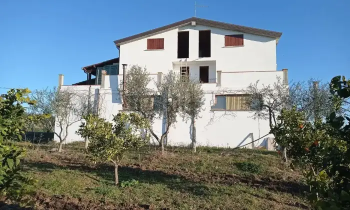 Rexer-Montescaglioso-Vendesi-splendido-rustico-in-fase-di-costruzione-a-Montescaglioso-Altro