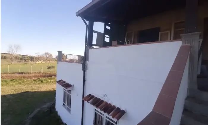 Rexer-Montescaglioso-Vendesi-splendido-rustico-in-fase-di-costruzione-a-Montescaglioso-Altro