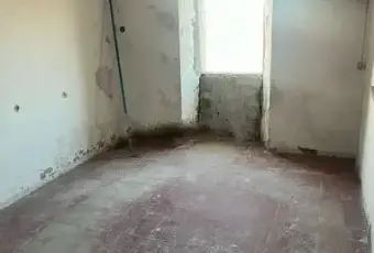 Rexer-Montebello-Vendesi-Rustico-a-Montebello-Altro