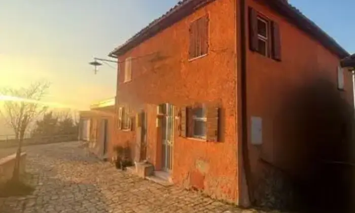 Rexer-Montebello-Vendesi-Rustico-a-Montebello-RN-Altro