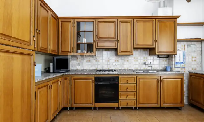 Rexer-CORNATE-DADDA-Trilocale-con-cucina-abitabile-e-box-Altro