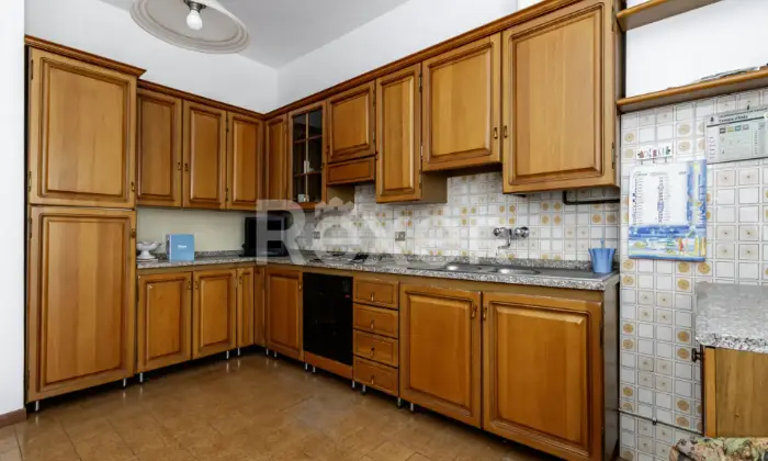 Rexer-CORNATE-DADDA-Trilocale-con-cucina-abitabile-e-box-Altro