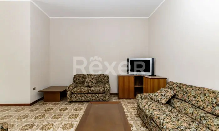 Rexer-CORNATE-DADDA-Trilocale-con-cucina-abitabile-e-box-Altro