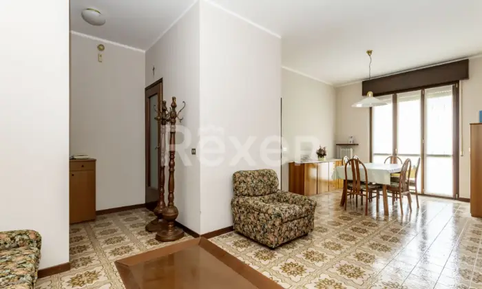 Rexer-CORNATE-DADDA-Trilocale-con-cucina-abitabile-e-box-Altro