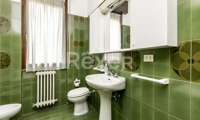 Rexer-CORNATE-DADDA-Trilocale-con-cucina-abitabile-e-box-Altro