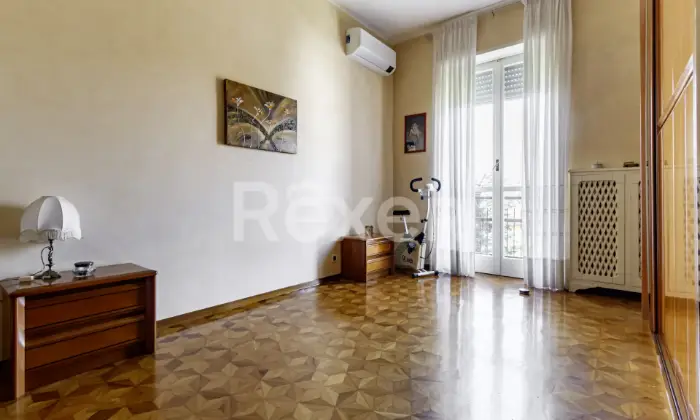 Rexer-Chieri-Signorile-appartamento-con-Box-auto-Posto-Auto-e-Sottotetto-collegabile-internamente-Altro