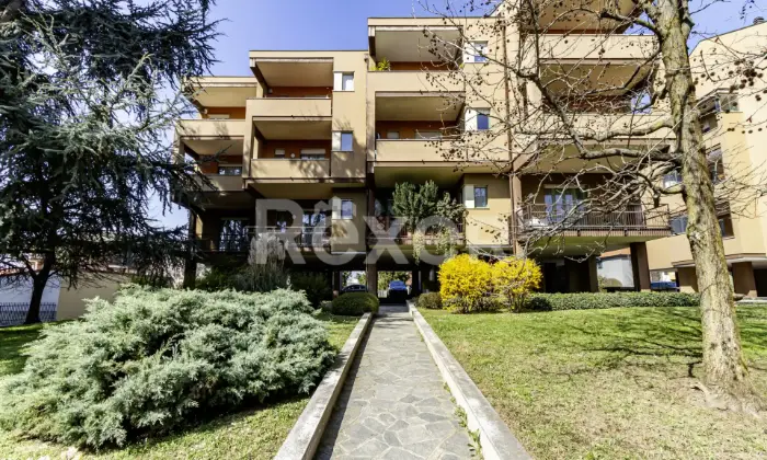 Rexer-Chieri-Signorile-appartamento-con-Box-auto-Posto-Auto-e-Sottotetto-collegabile-internamente-Altro