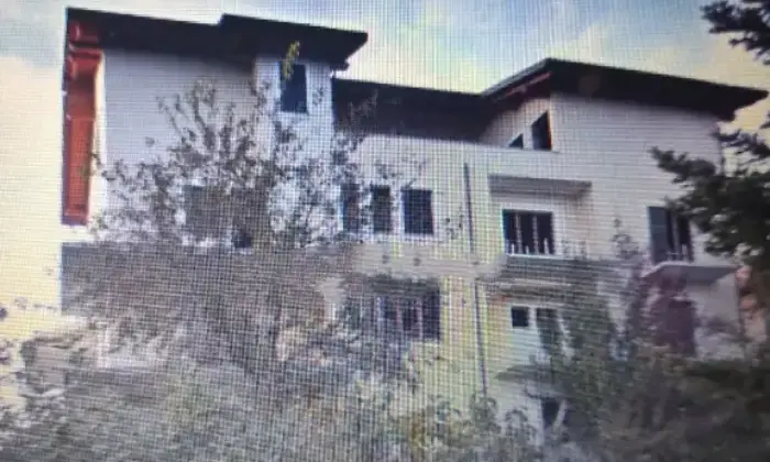Rexer-Gissi-Villa-in-vendita-in-via-dello-Stadio-Gissi-Altro