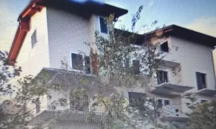 Rexer-Gissi-Villa-in-vendita-in-via-dello-Stadio-Gissi-Altro