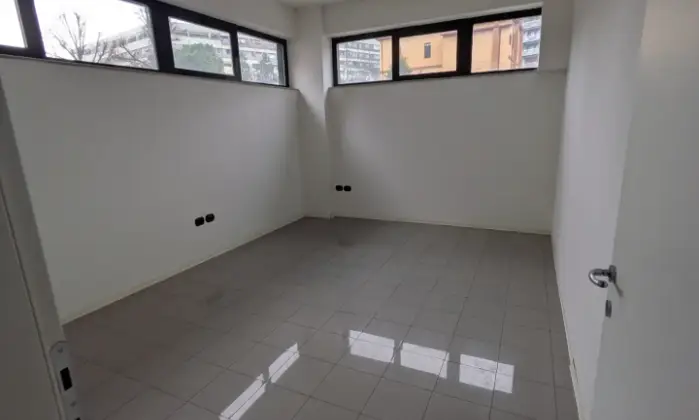 Rexer-Perugia-Locale-commerciale-ristrutturato-Ufficio