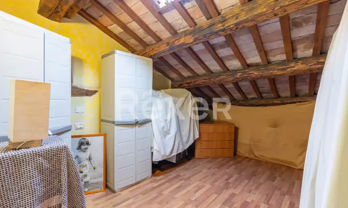Rexer-CANTIANO-Eleganza-storica-e-comfort-moderno-casa-indipendente-con-mansarda-e-taverna-nel-centro-Altro