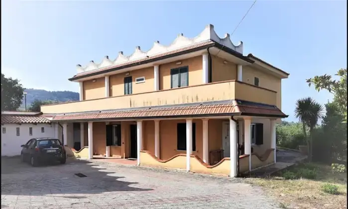 Rexer-Foria-Vendesi-Villa-immerse-nel-verde-a-Centola-Altro