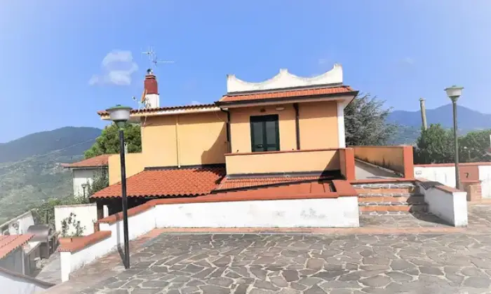 Rexer-Foria-Vendesi-Villa-immerse-nel-verde-a-Centola-Altro