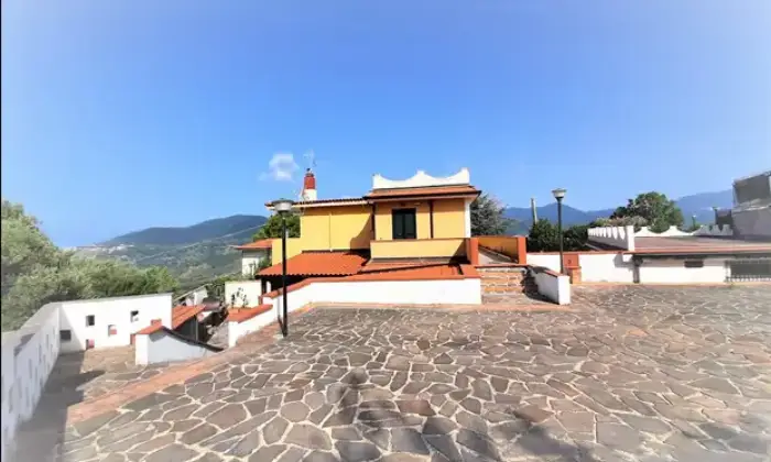 Rexer-Foria-Vendesi-Villa-immerse-nel-verde-a-Centola-Altro