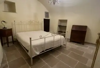 Rexer-Martina-Franca-Bilocale-e-Monolocale-finemente-ristrutturati-Camera-da-letto-matrimoniale
