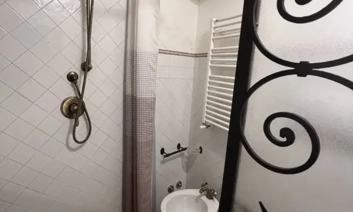 Rexer-Martina-Franca-Bilocale-e-Monolocale-finemente-ristrutturati-Bagno