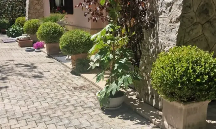 Rexer-Villalago-Villa-in-vendita-in-viale-Riviera-Villalago-Altro