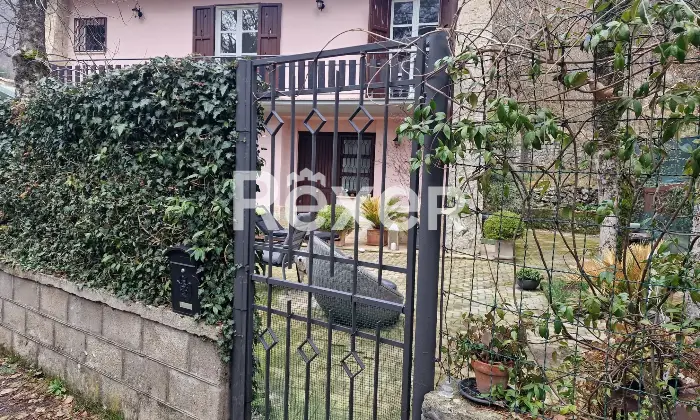 Rexer-Villalago-Villa-in-vendita-in-viale-Riviera-Villalago-Altro