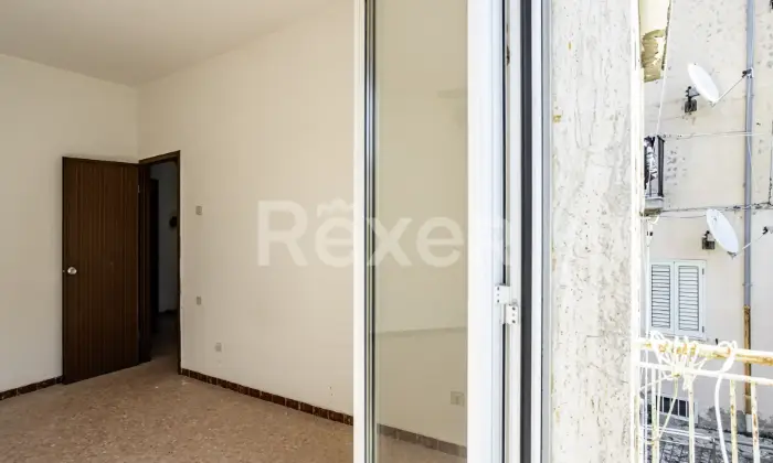 Rexer-Avigliano-Terratetto-da-ristrutturare-nel-centro-storico-con-vista-panoramica-Altro