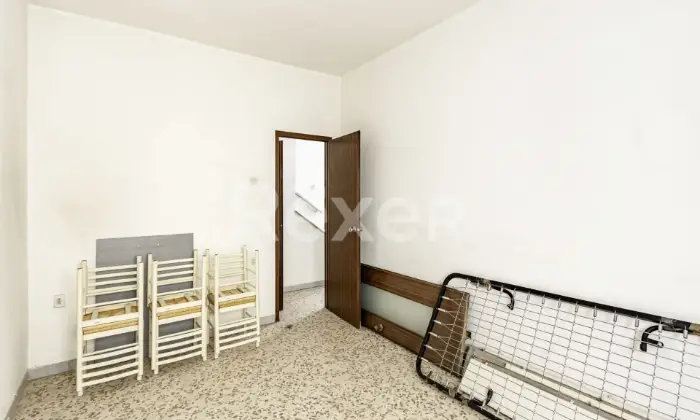 Rexer-Avigliano-Terratetto-da-ristrutturare-nel-centro-storico-con-vista-panoramica-Altro