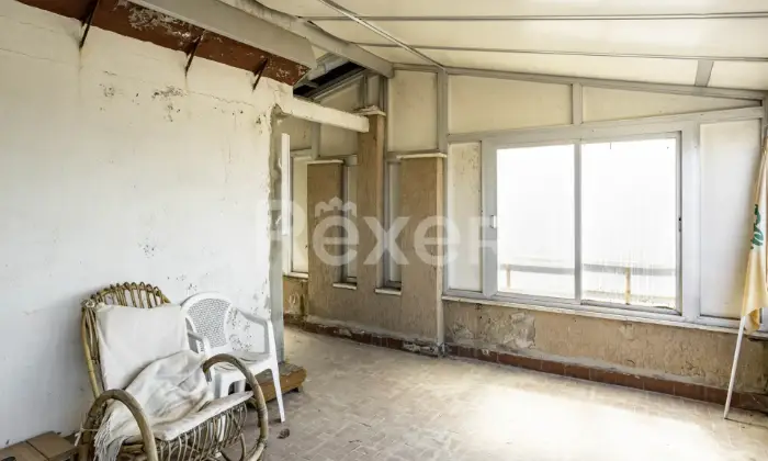 Rexer-Avigliano-Terratetto-da-ristrutturare-nel-centro-storico-con-vista-panoramica-Altro