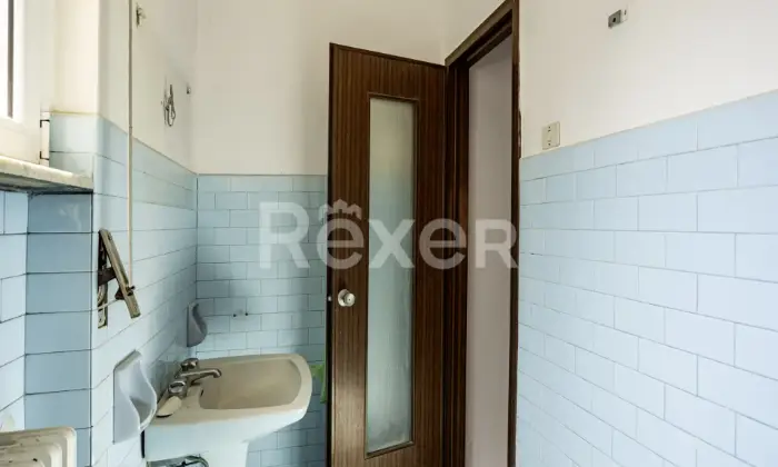 Rexer-Avigliano-Terratetto-da-ristrutturare-nel-centro-storico-con-vista-panoramica-Altro