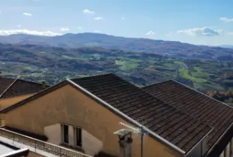 Rexer-Avigliano-Terratetto-da-ristrutturare-nel-centro-storico-con-vista-panoramica-Altro