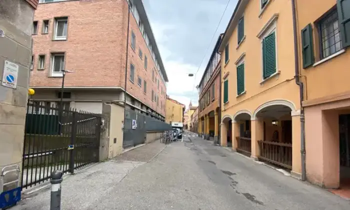 Rexer-Bologna-Vendesi-Locale-seminterrato-a-Bologna-BO-Altro