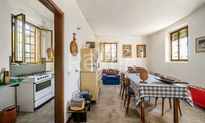 Rexer-Santa-Maria-La-Longa-Dimora-rustica-di-origine-ottocentesca-con-Frutteto-e-Annessi-Agricoli-Santa-Maria-La-Longa-Altro