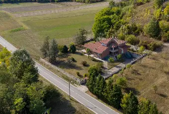 Rexer-Odalengo-Grande-Elegante-Villa-su-Due-Piani-in-Zona-Tranquilla-e-Ben-Servita-Altro