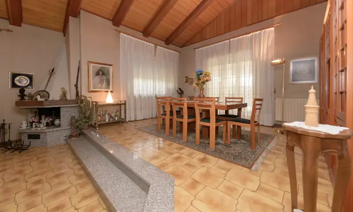 Rexer-Odalengo-Grande-Elegante-villa-su-due-Piani-inzona-tranquilla-e-ben-servita-Altro