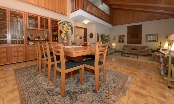 Rexer-Odalengo-Grande-Elegante-villa-su-due-Piani-inzona-tranquilla-e-ben-servita-Altro