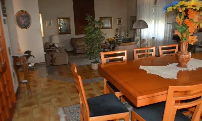 Rexer-Odalengo-Grande-Elegante-villa-su-due-Piani-inzona-tranquilla-e-ben-servita-Altro