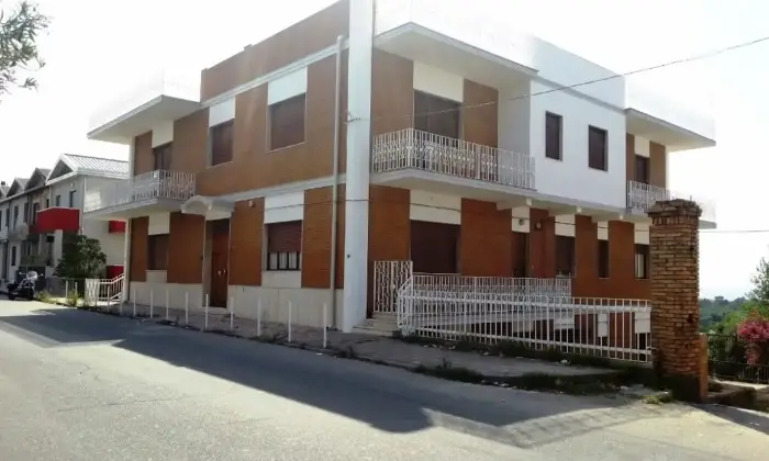 Rexer-Gioia-Tauro-Palazzo-Intero-edificio-in-Viale-Italia-Gioia-Tauro-Altro